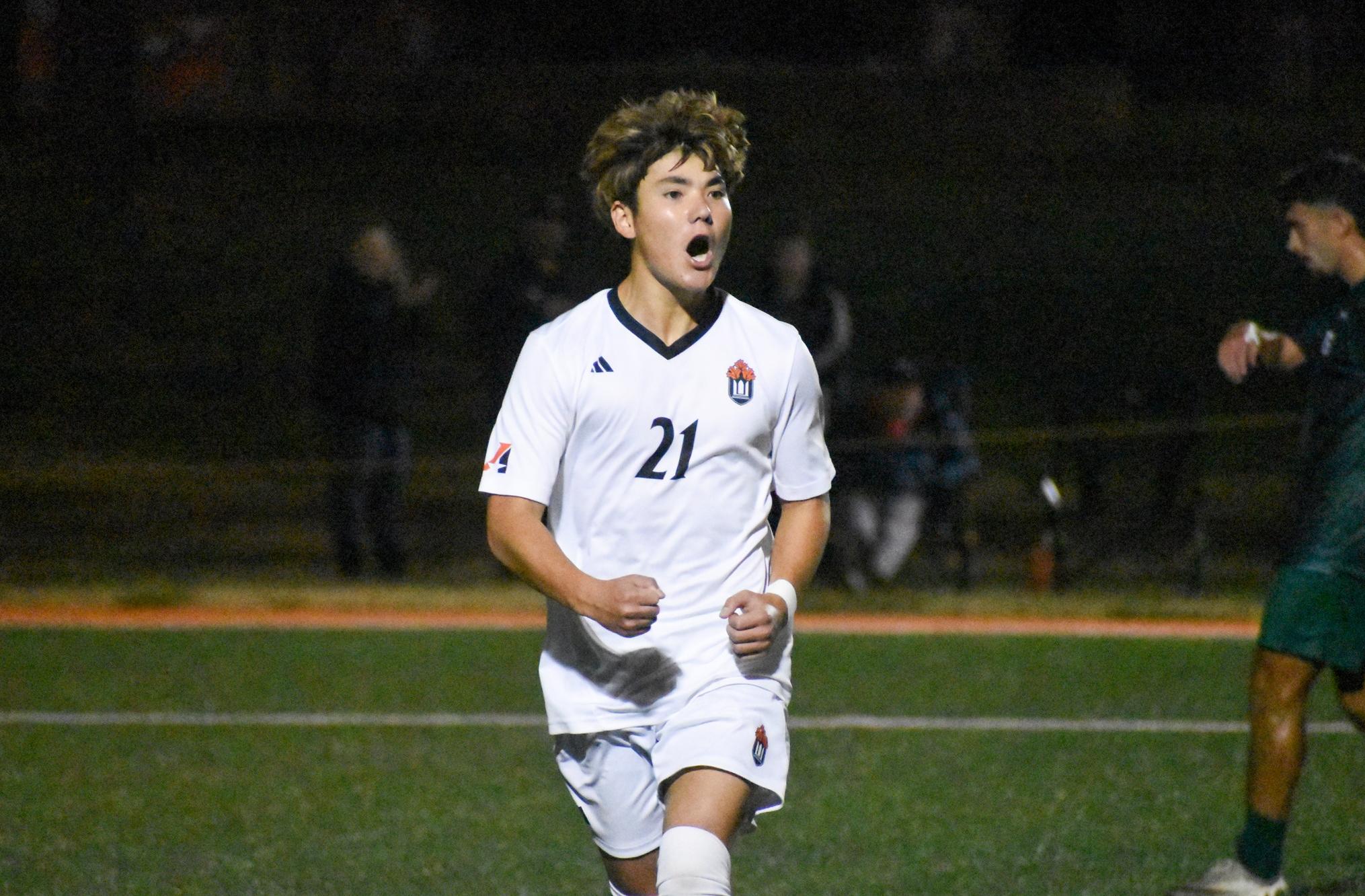 Second-Half Rally Sends Top-Seeded Wildcats to Heart Semifinals