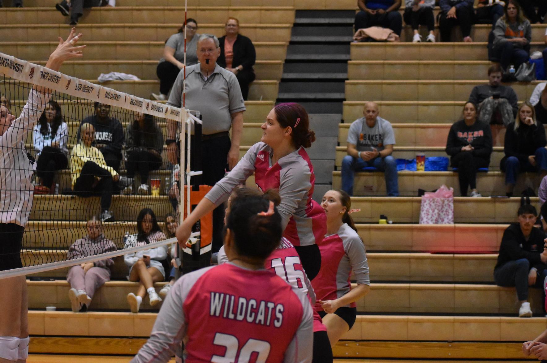 Wildcats Flip Standings with Sweep of William Woods in Heart Game of the Week