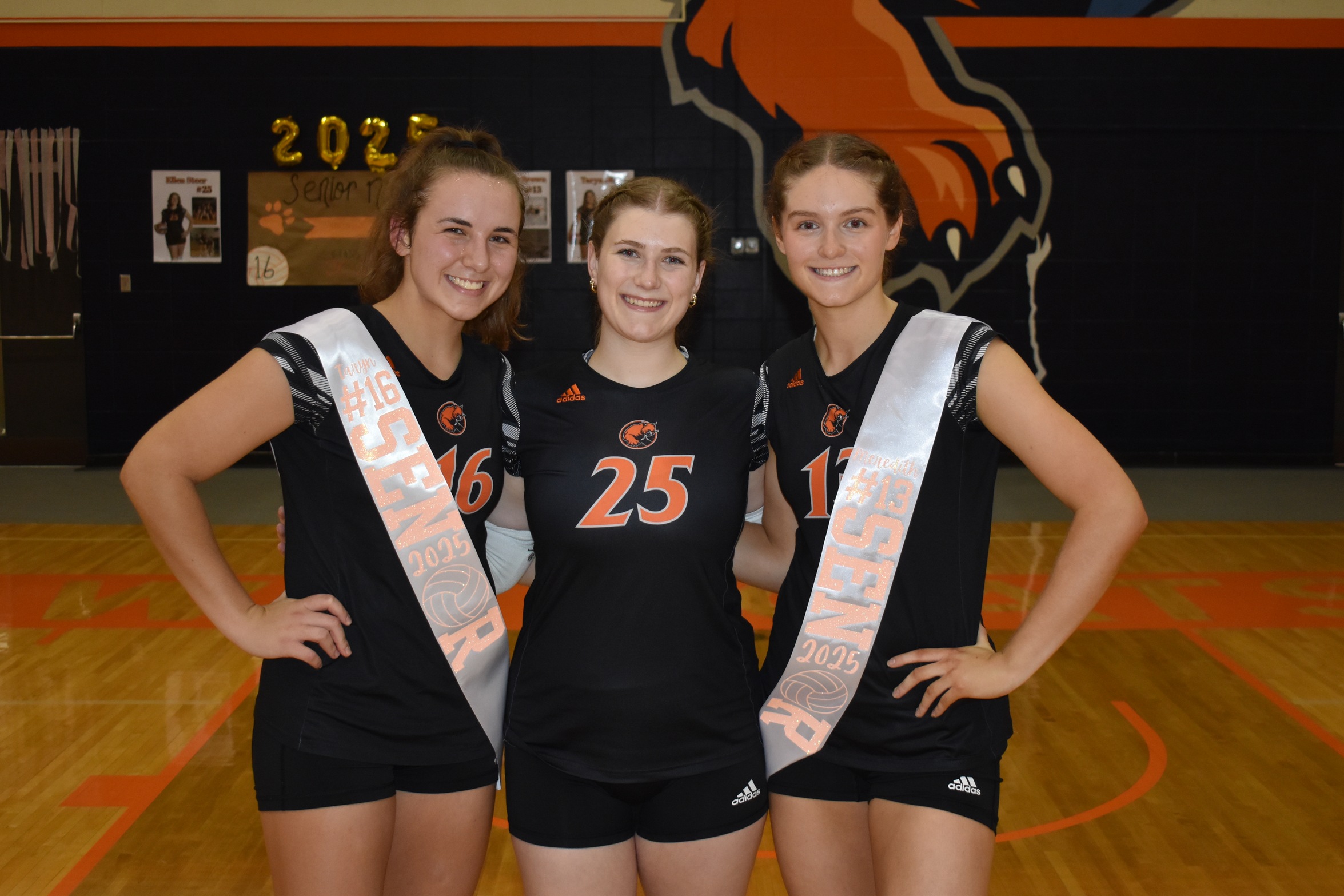 Wildcats Take Down Ravens on Senior Night to Clinch Conference Tournament Spot